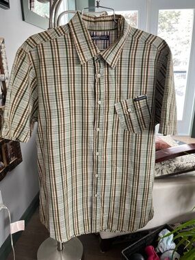 Volcom Men's Short Sleeve Plaid Button-Up Shirt - Green/Brown/White